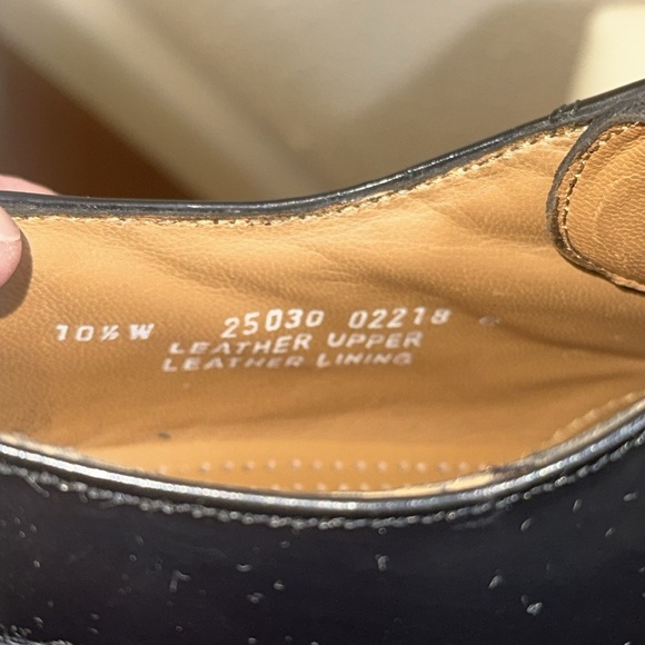 Bostonian Cap toe Oxfords size 10 1/2 W - Picture 9 of 9